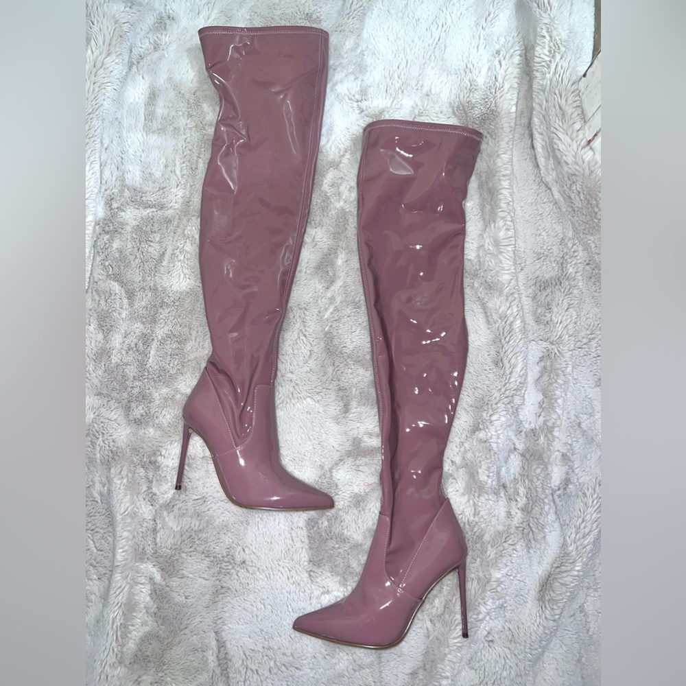 New Steve Madden muave vinyl thigh high boots size 8